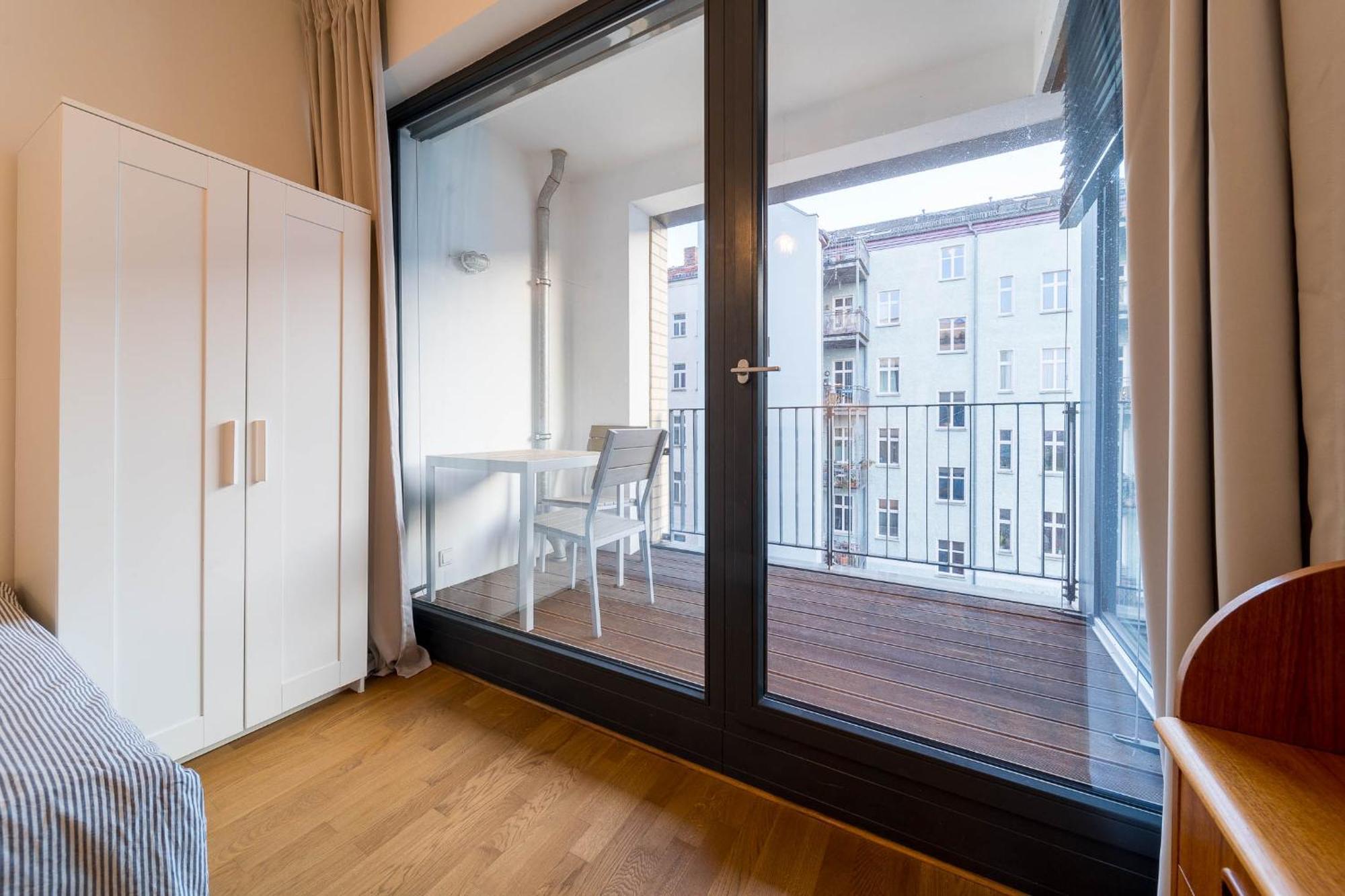 2 Bedroom Mauerpark-Apartment, Berlin Mitte View Calendar Luaran gambar