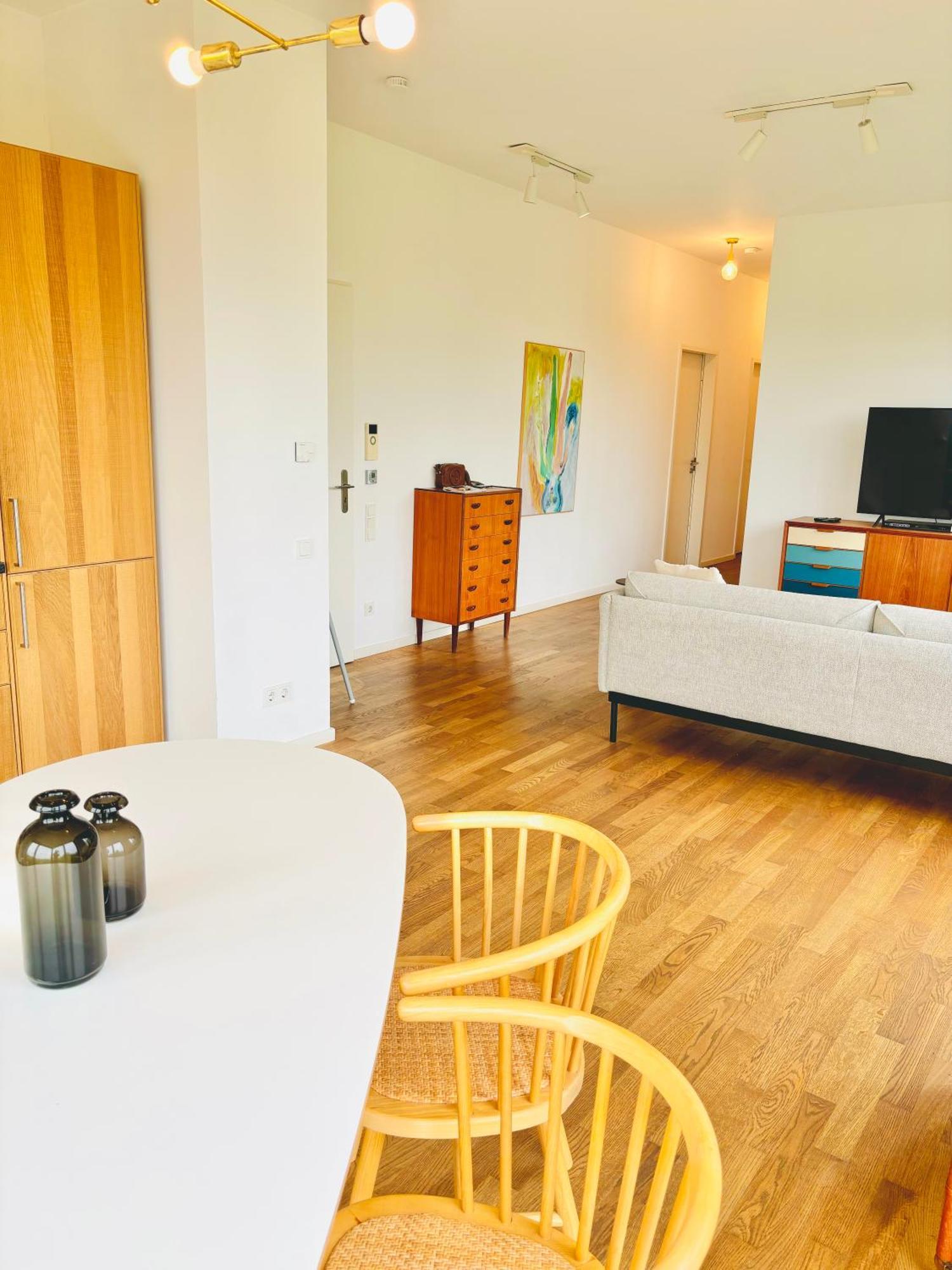 2 Bedroom Mauerpark-Apartment, Berlin Mitte View Calendar Luaran gambar