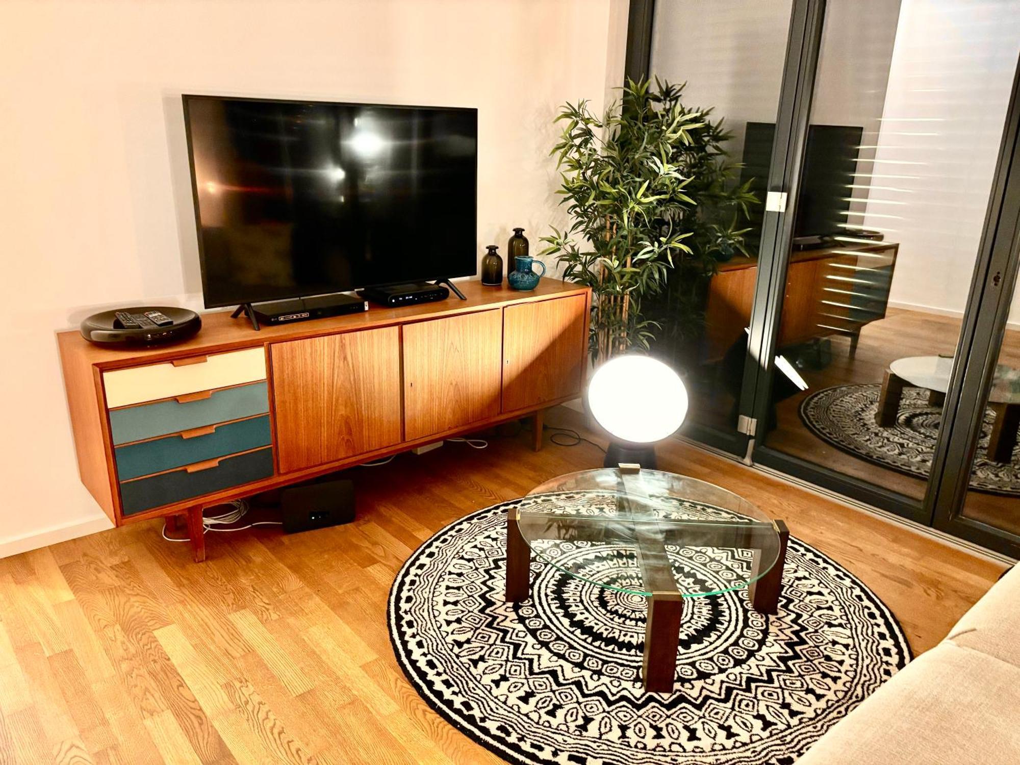 2 Bedroom Mauerpark-Apartment, Berlin Mitte View Calendar Luaran gambar
