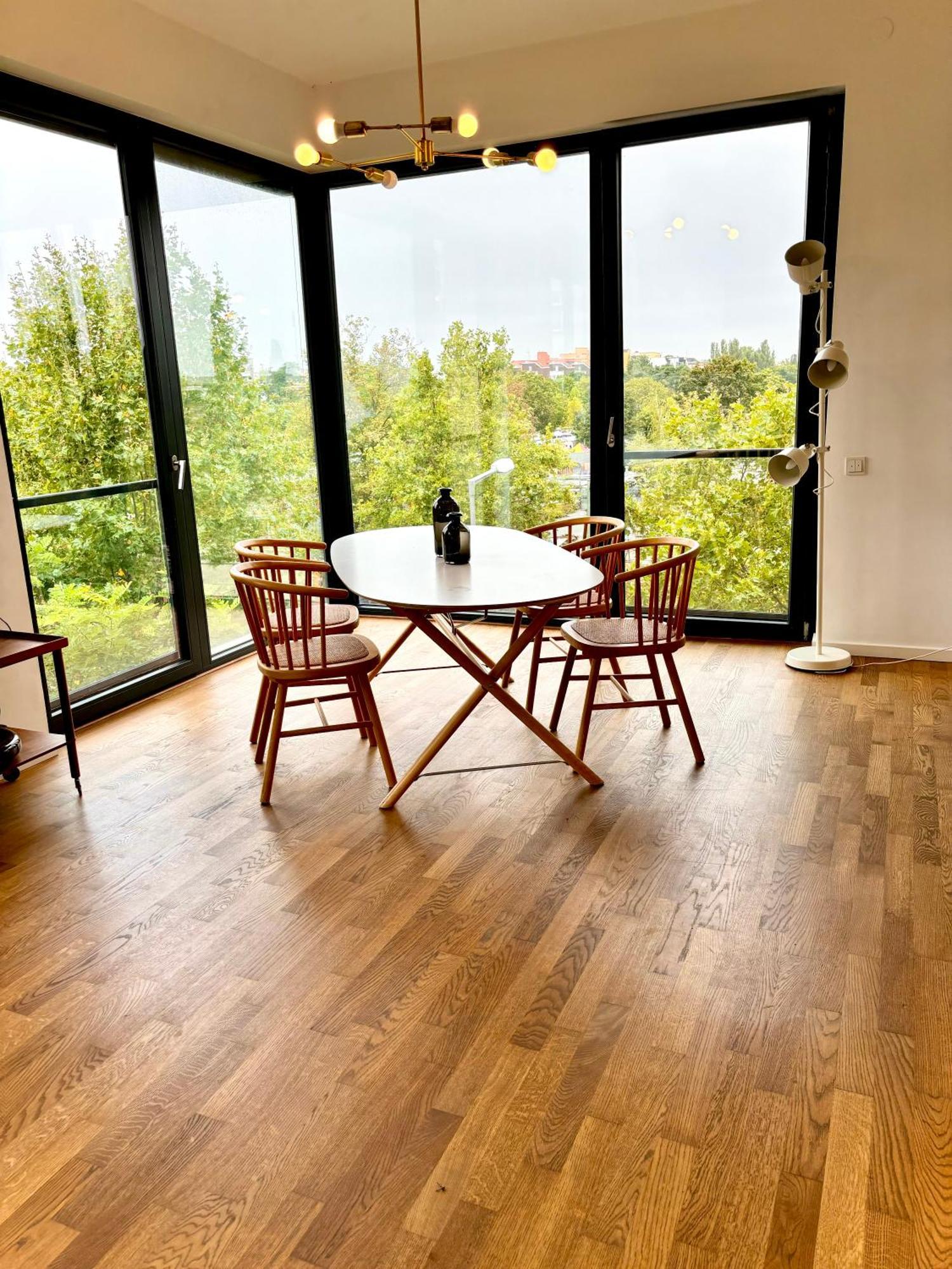 2 Bedroom Mauerpark-Apartment, Berlin Mitte View Calendar Luaran gambar
